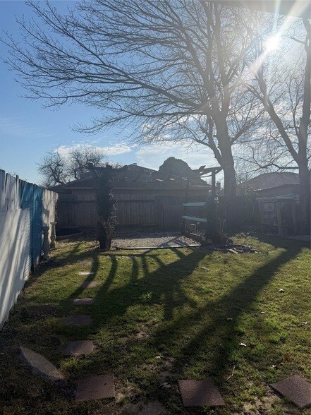 Building Photo - 11008 Misty Summit Dr