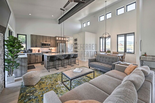 Building Photo - 30610 Boot Ct