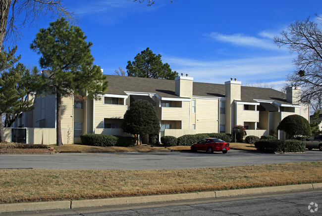 Primary Photo - Harpers Lodge