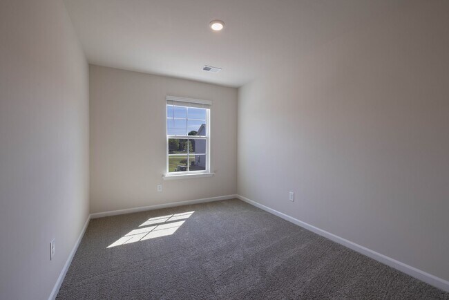 Building Photo - 111 Pendleton Place Way