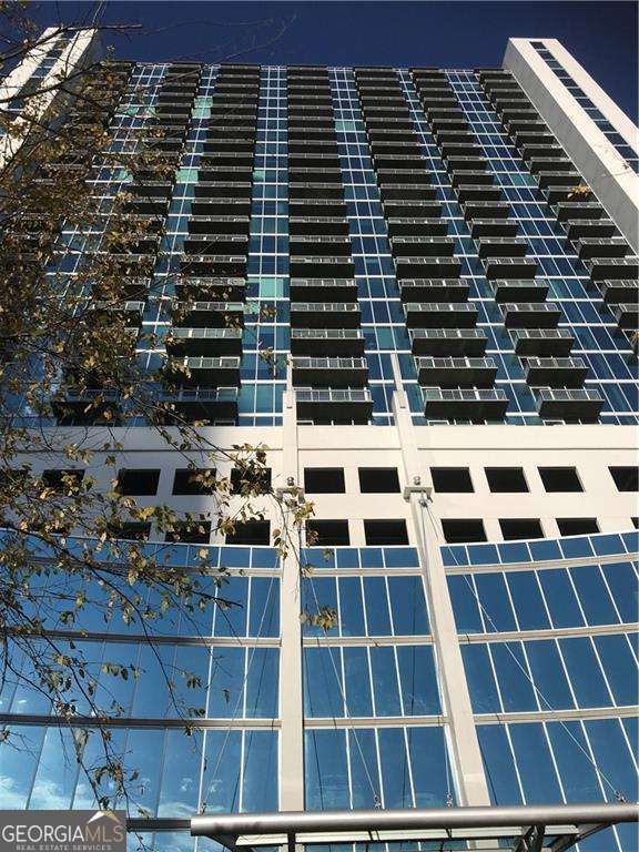 Building Photo - 3324 Peachtree Rd NE