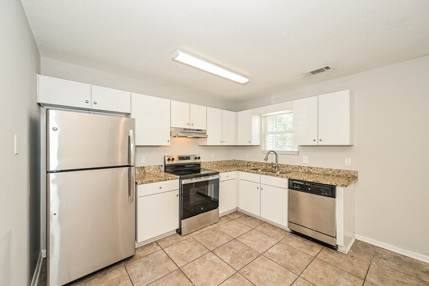 Building Photo - 2611 Hawk Eye Ct