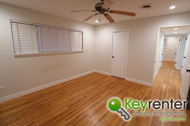 Building Photo - 4741 Foster Way