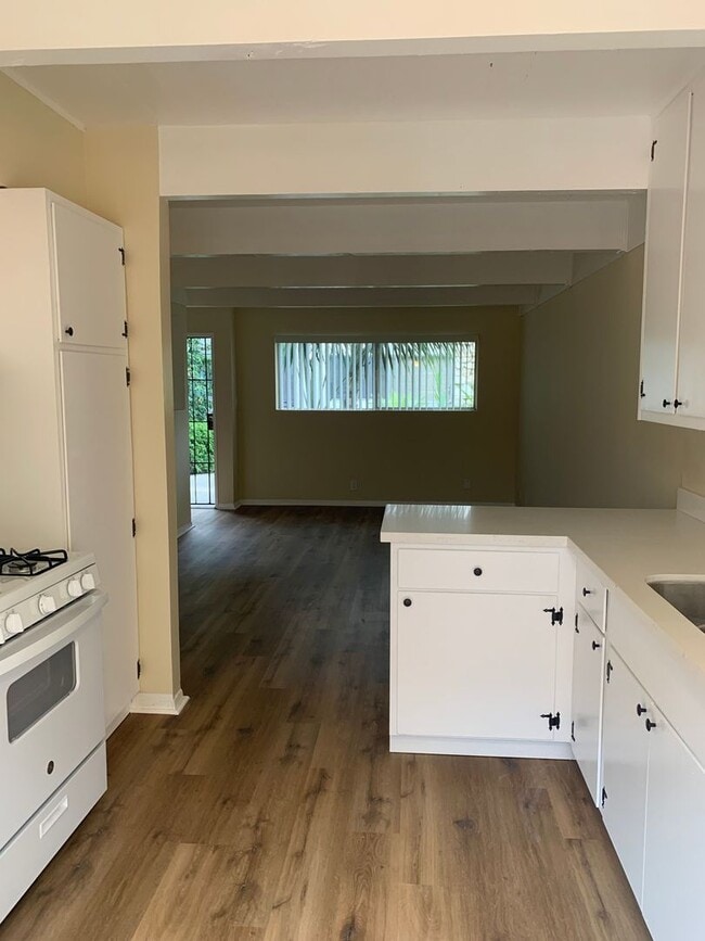 Building Photo - 2bd condo unit- for lease in Marvista $3000