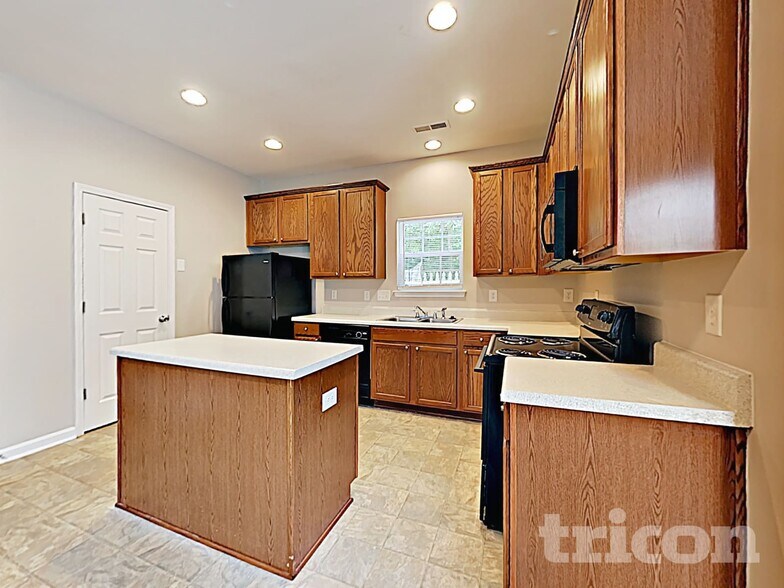 Building Photo - 2303 Cilantro Way