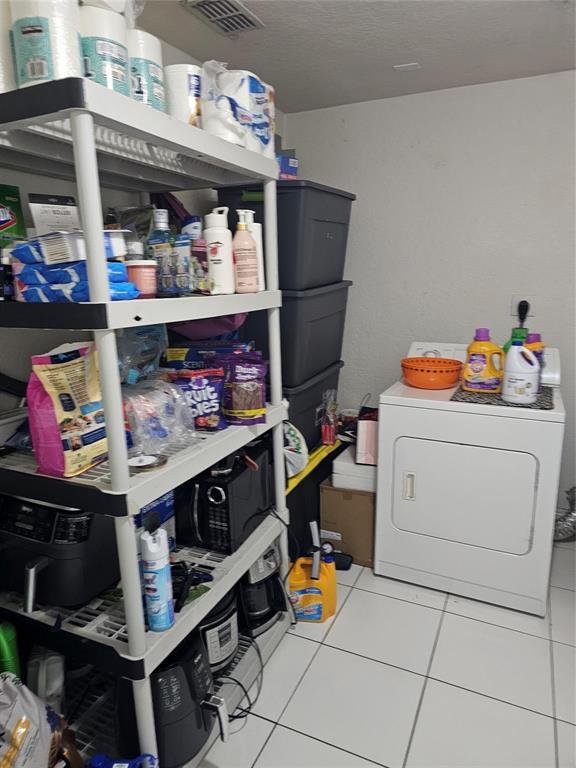 Building Photo - 3340 SW 18th St