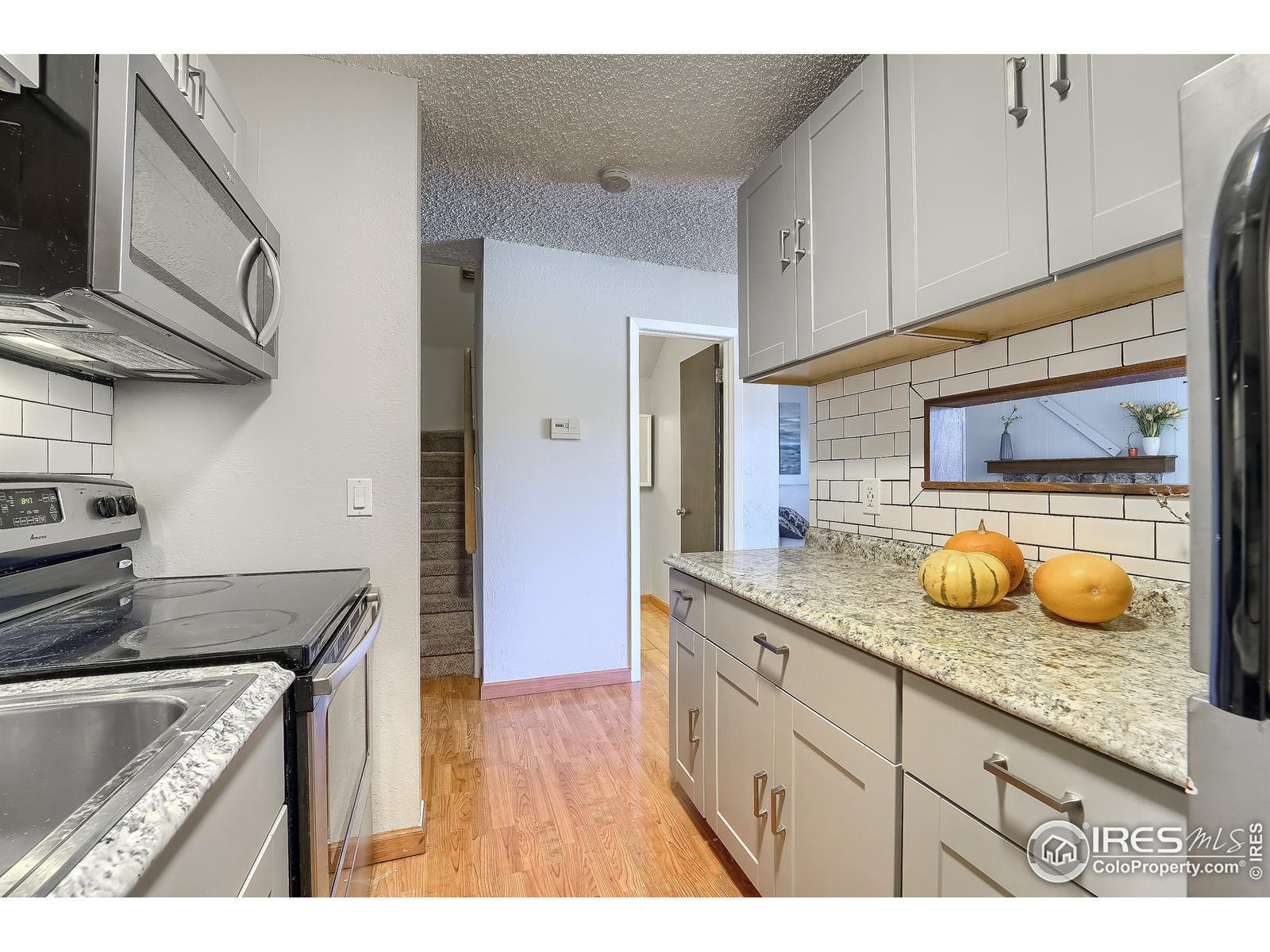 Kitchen - 3035 Oneal Pkwy