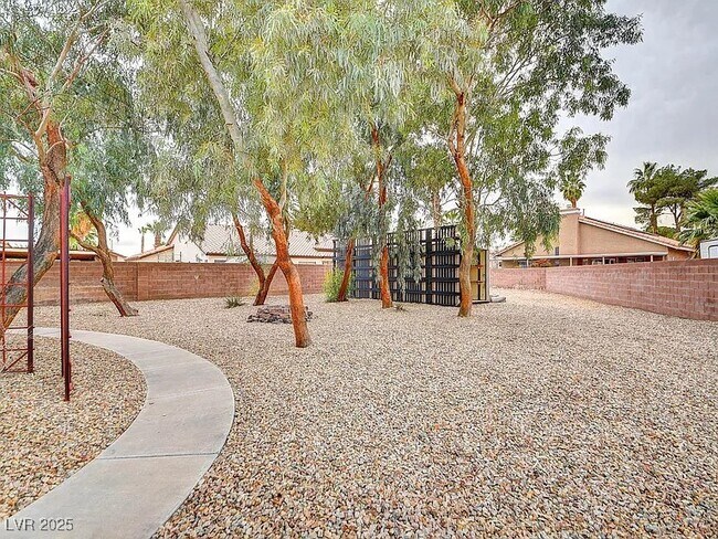 Building Photo - 1443 Basin View Cir