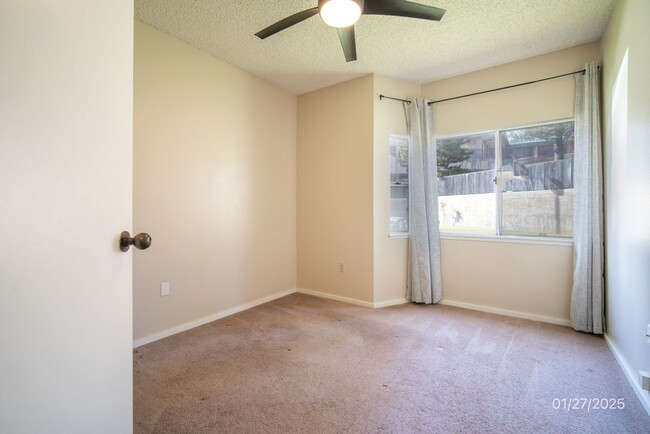 Building Photo - 2 Bd 1 bath 2 Pkg - Mililani Mauka - 95-10...