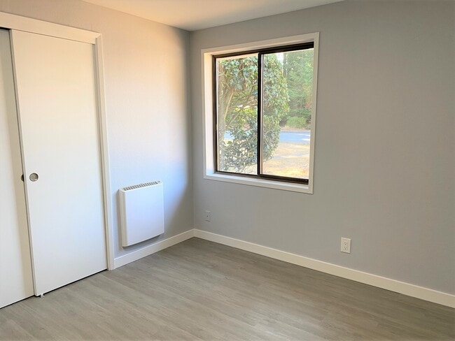 Building Photo - 23601 58th Ave W