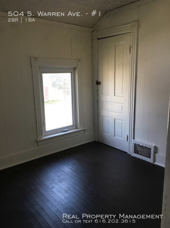 Building Photo - 504 S. Warren #1