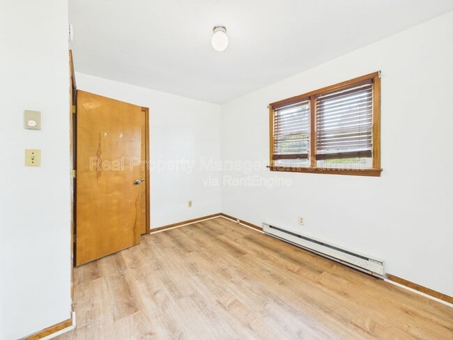 Building Photo - 530 Highland Ave