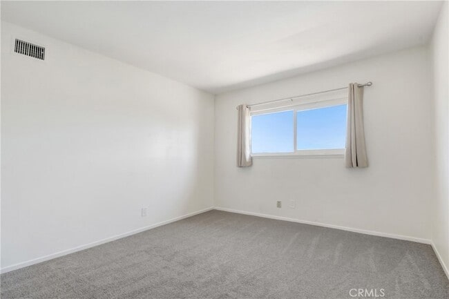 Building Photo - 1140 Regal Canyon Dr