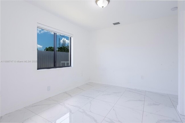 Building Photo - 2492 NW 44th St