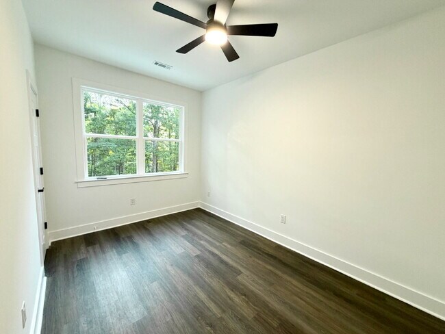 Building Photo - Newly Built 3 bed/2 bath in Westminster