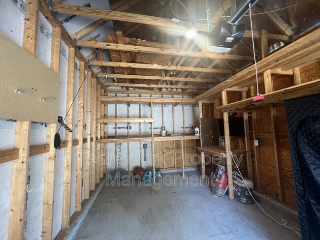 Building Photo - 165 Rowans Creek Dr