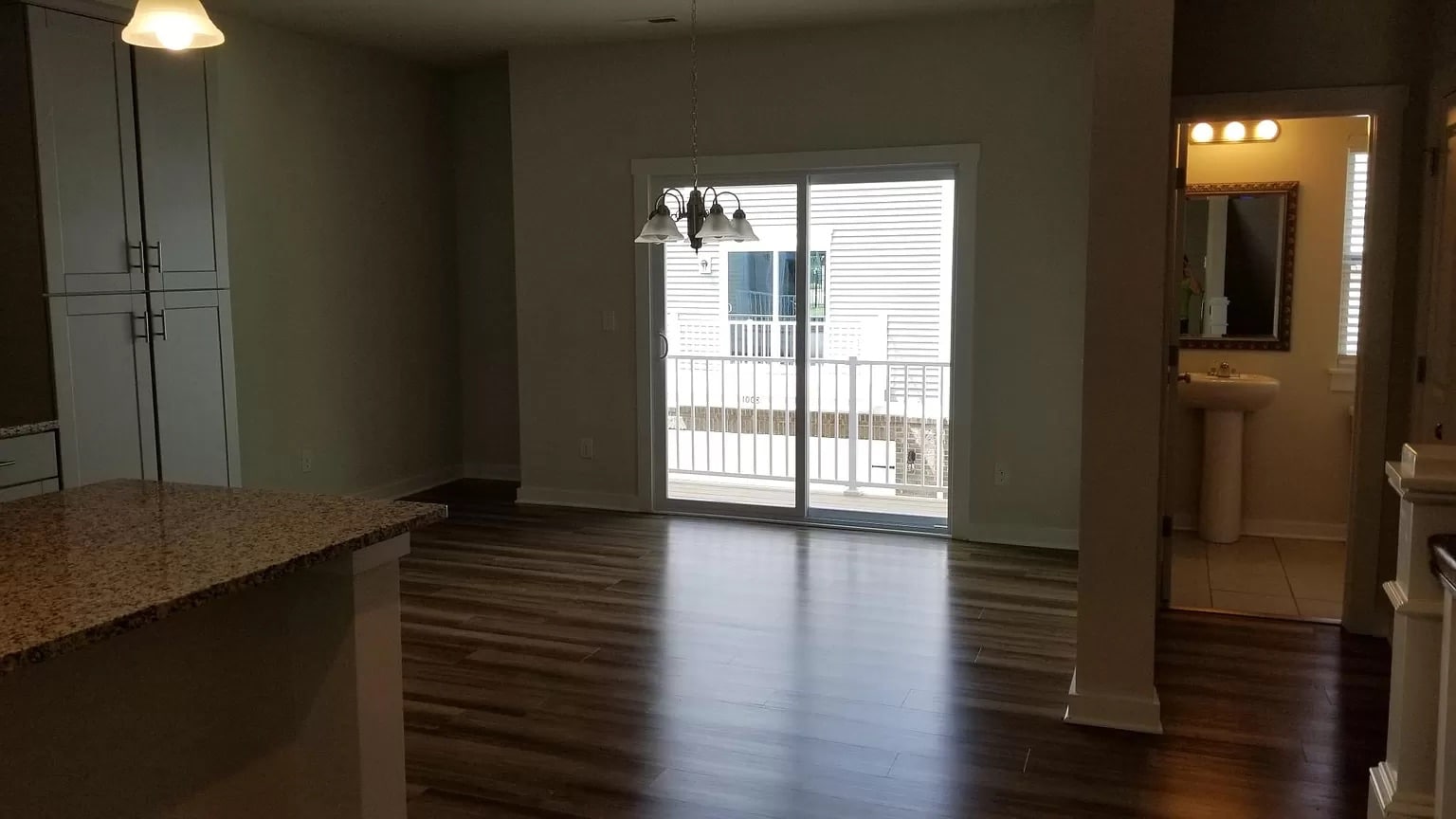 Building Photo - Room in Townhome on Sharon Towns Dr
