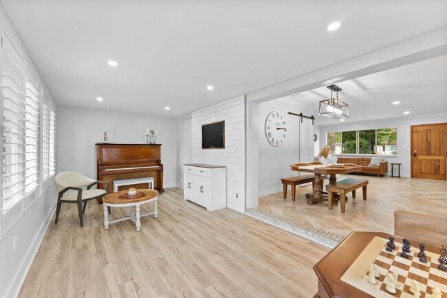 Building Photo - 1257 NW 5th St