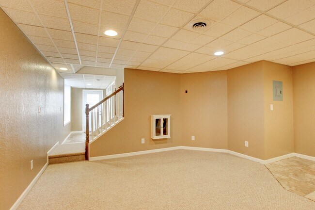 Building Photo - Two Story Home With Fireplace and Basement In Marymont