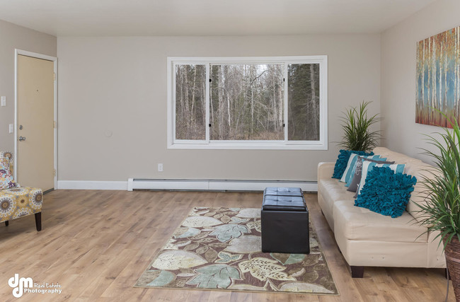 Building Photo - 8114 Boundary