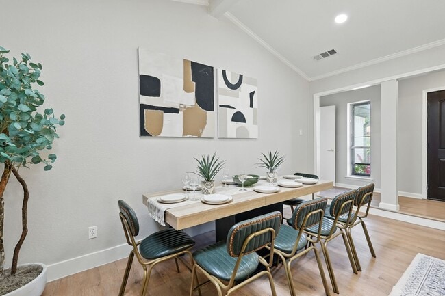 Building Photo - Luxury 5-Bedroom Retreat with Pool & Game Room