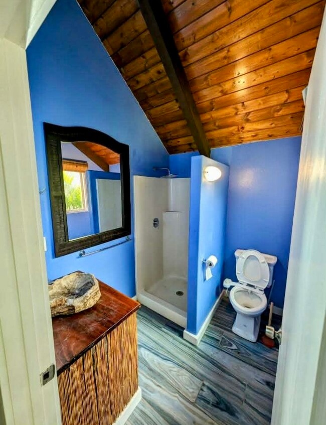 Building Photo - 15-1456-1456 10th Ave