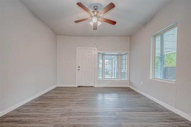 Building Photo - 7422 Avenue I