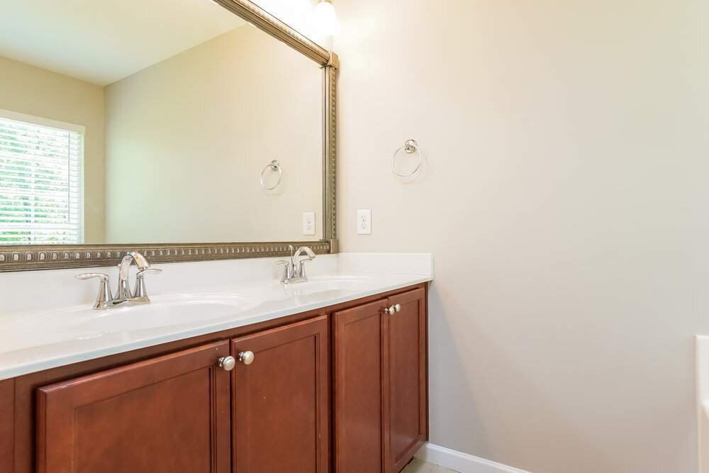 Building Photo - 1304 Cathedral Rock Ct