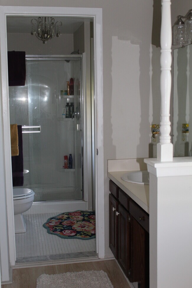 Building Photo - 42169 Gladwin St