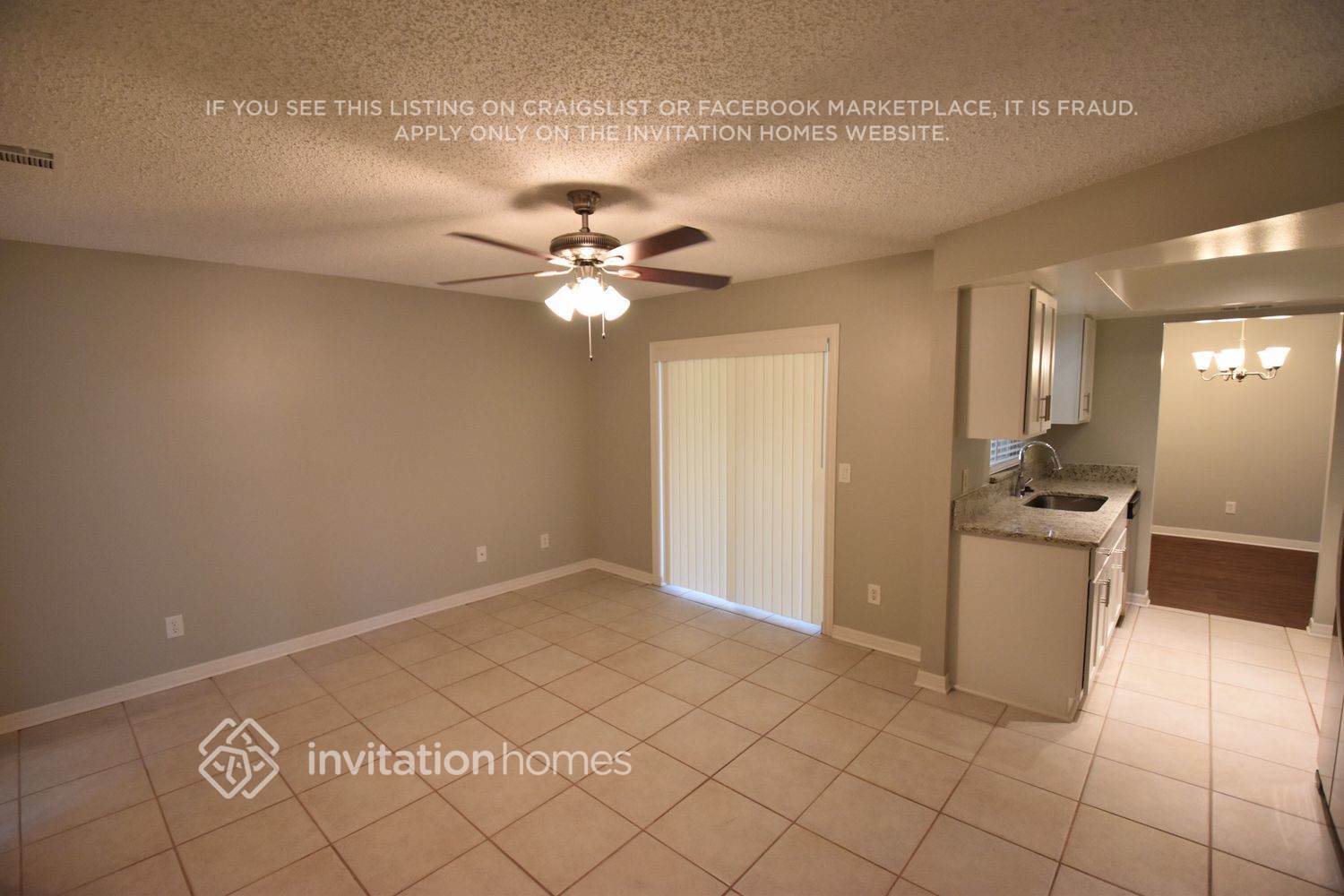 Building Photo - 1185 Village Forest Pl