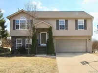 Building Photo - 2738 Birchwood Dr