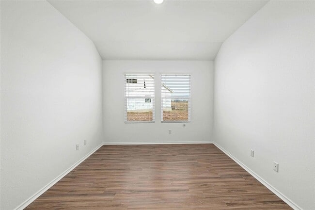 Building Photo - 416 Escondido Cir