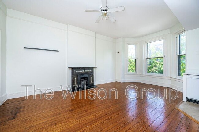 Building Photo - 1007 W Franklin St