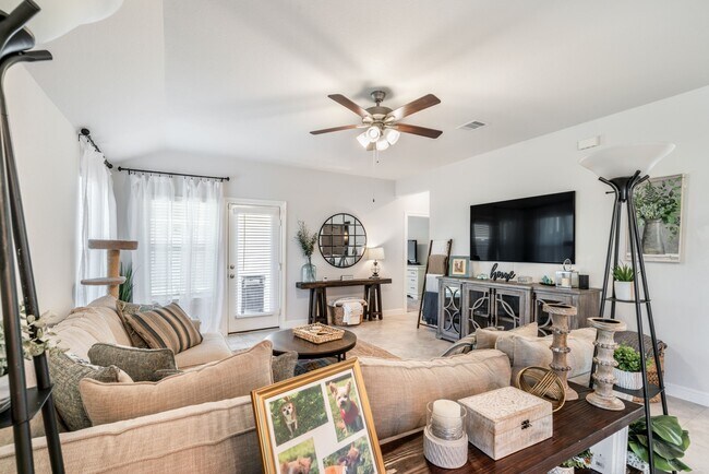 Building Photo - 24810 Timbarra Park Cir