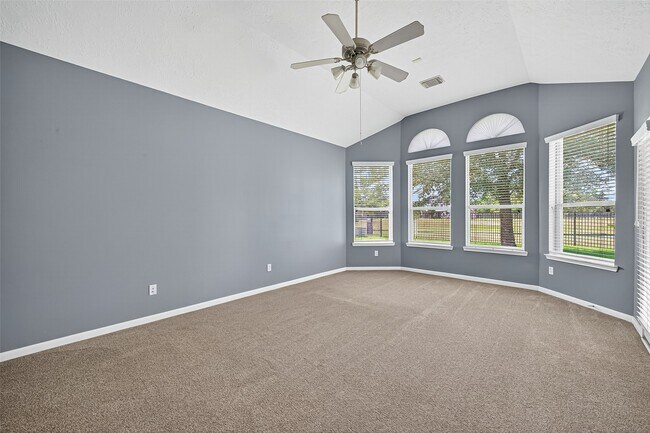 Building Photo - 10815 Lake Raven Ct