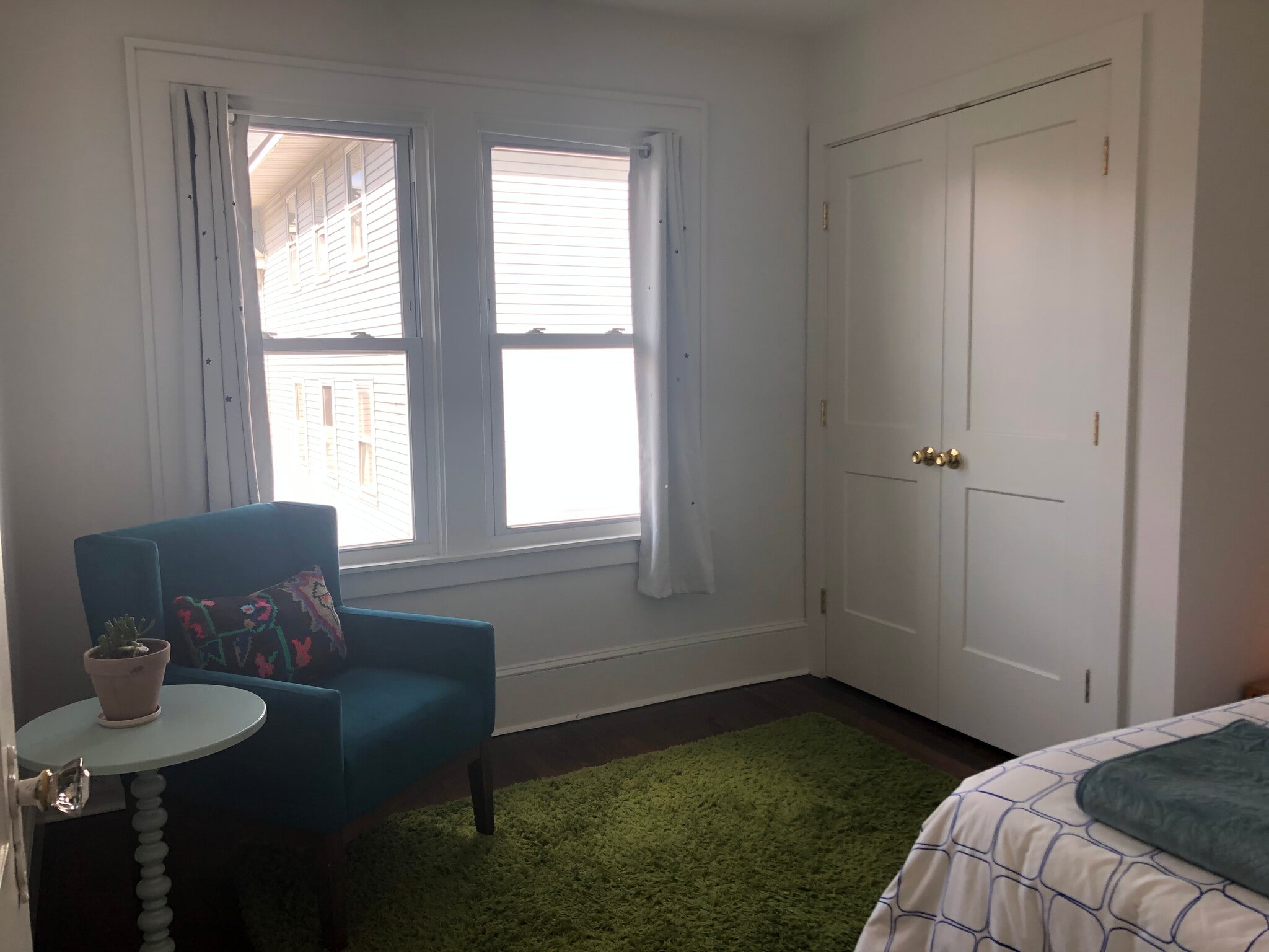 Building Photo - 9 Oak St