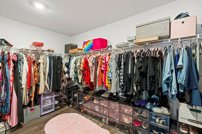 Building Photo - 701 Carlyle Wy