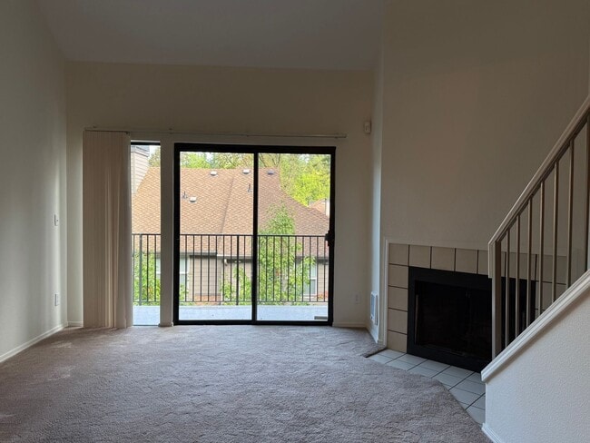 Building Photo - 4000 Carman Dr