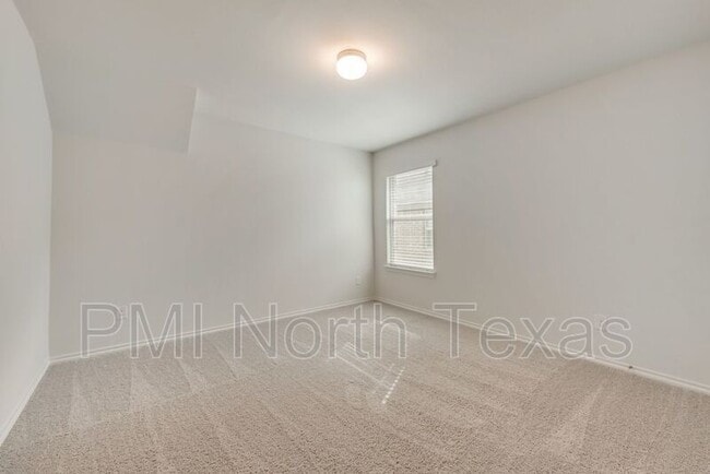 Building Photo - 1713 Wayne Ln