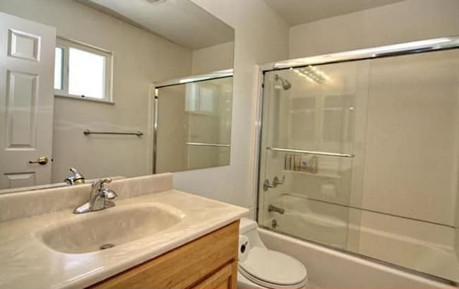 Building Photo - Charming 3-Bedroom Home in Fremont!!