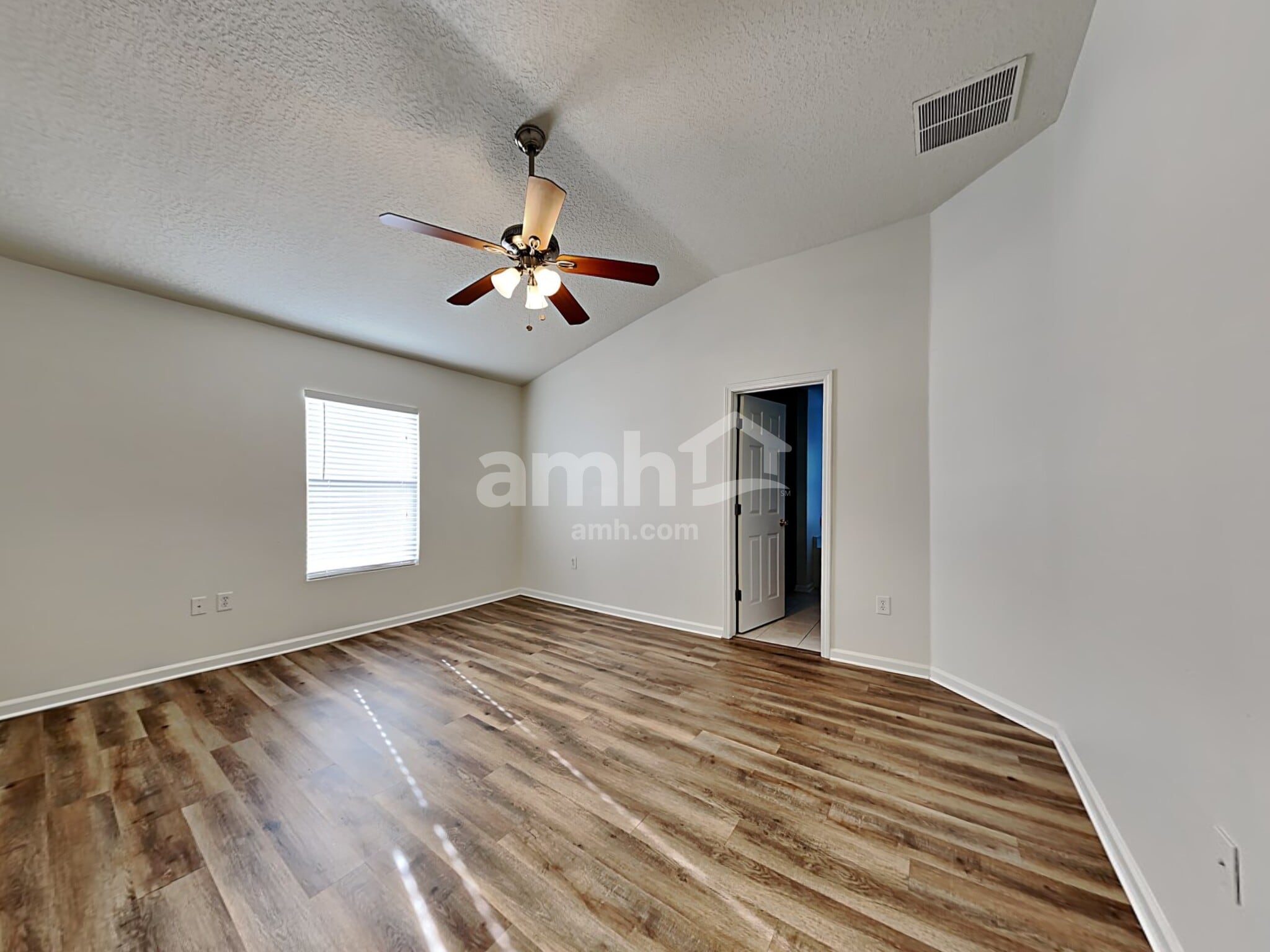 Building Photo - 201 Marisco Way