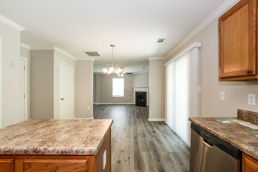 Building Photo - 1413 Jordans Pond Ln