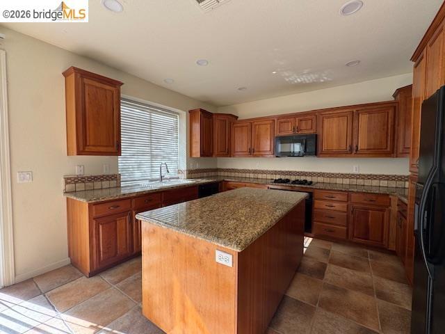 Building Photo - 4053 Galenez Way