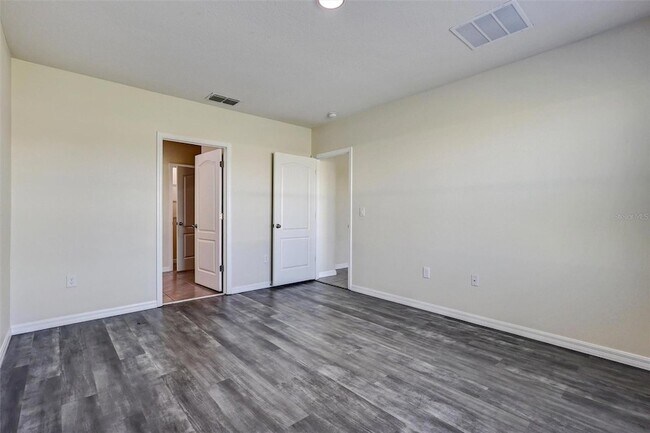 Building Photo - 1466 Mary Belle Ave