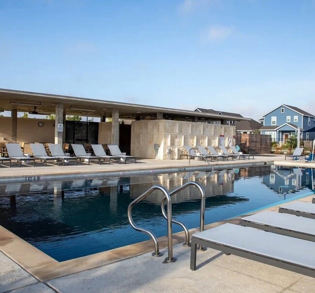 Building Photo - 8716 Whitter Dr