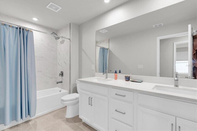 Building Photo - 6353 Timberdale Ave