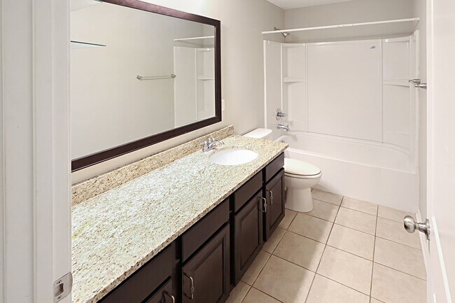 Building Photo - Stunning & Spacious 4 Bedroom Home in Highland Falls Community