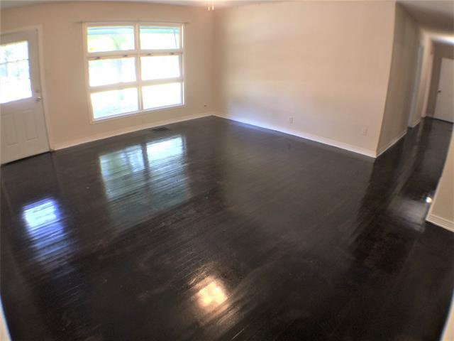 Building Photo - 2113 Haltom Rd