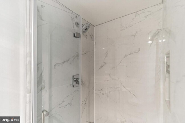 Building Photo - 900 N Stafford St