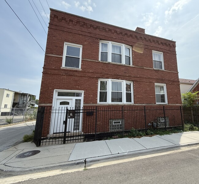 Primary Photo - 149 S Washtenaw Ave.